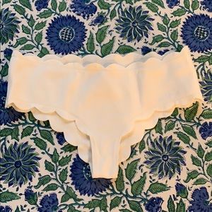 Marysia spring bottom in coconut